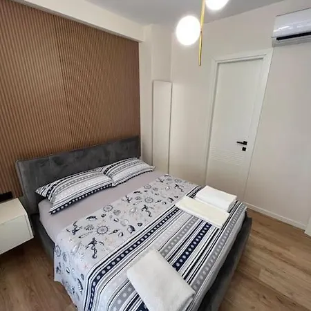 Sphinx Apartment *